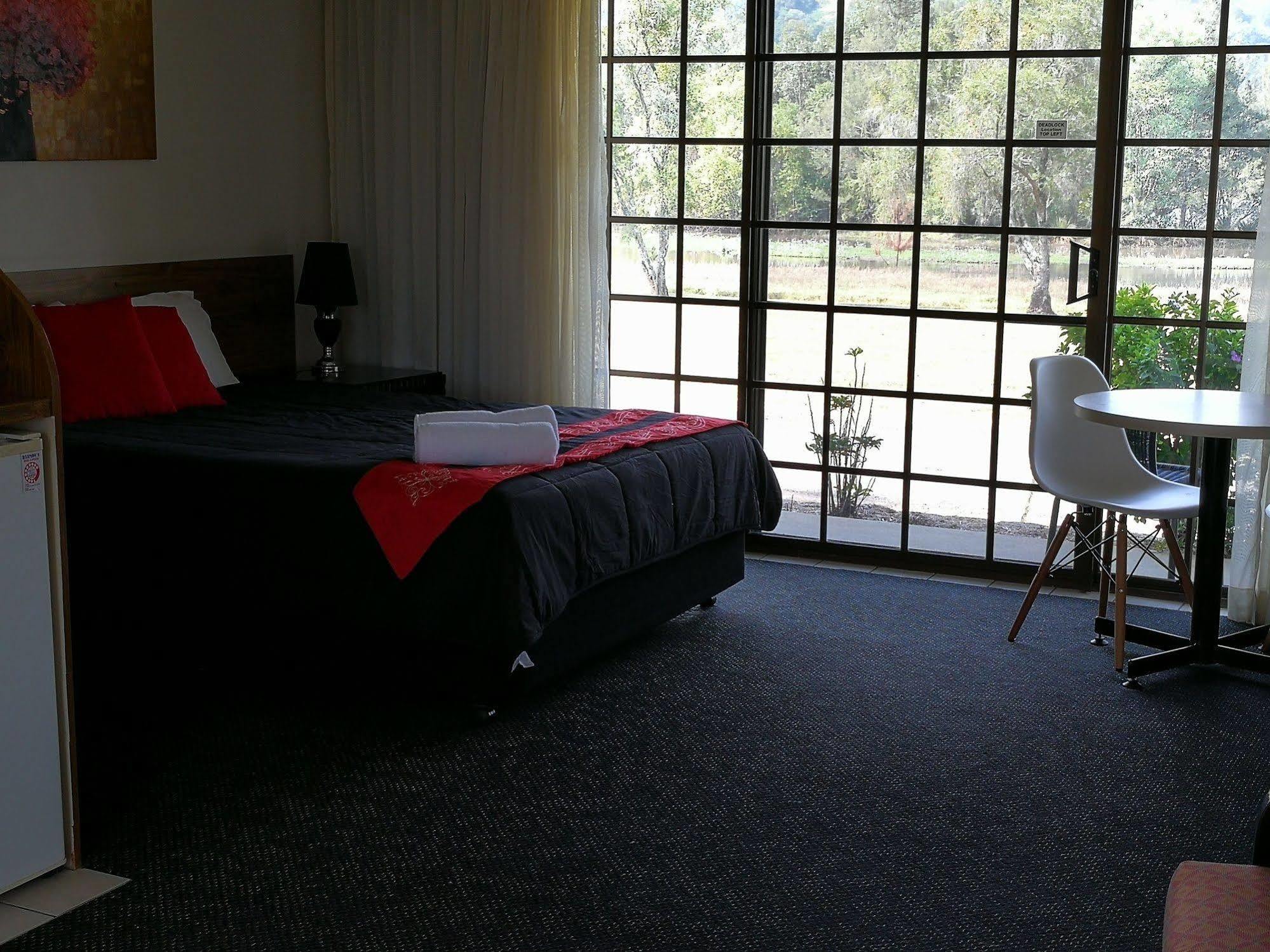Lakeside Lodge Motel Lismore Esterno foto
